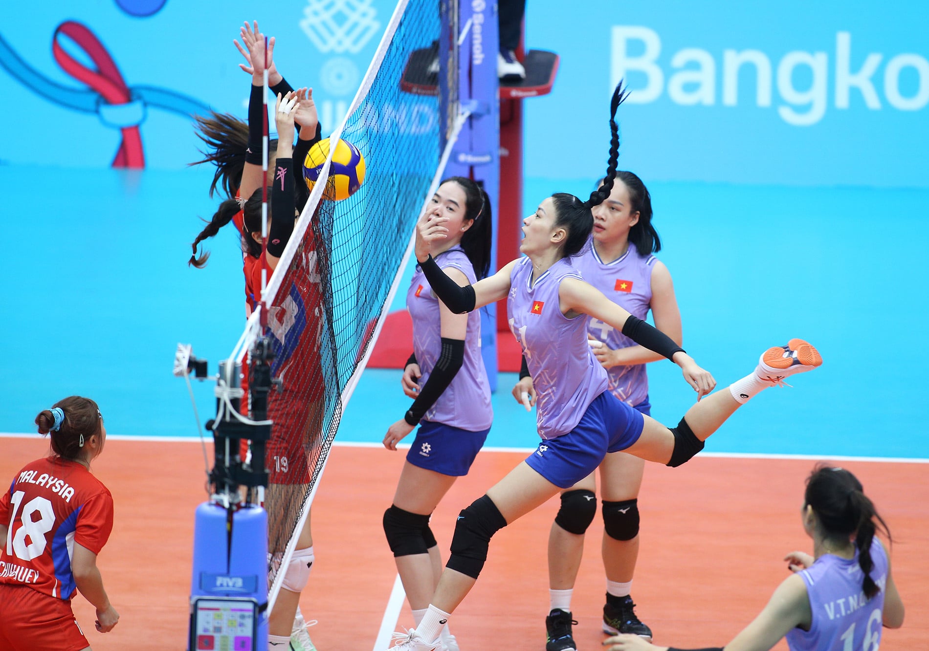 فريق فيتنام للكرة الطائرة للسيدات 5.JPG