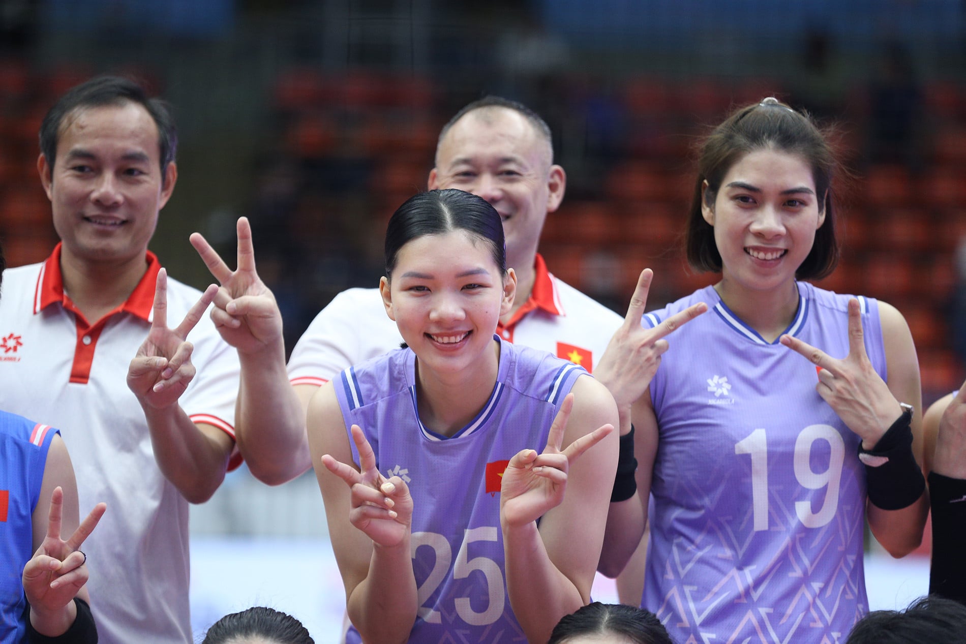 فريق الكرة الطائرة النسائي الفيتنامي 3.JPG