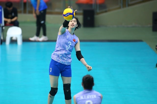 Vietnam's number one volleyball star, Thanh Thúy, has yet to play, awaiting the match against Indonesia - Photo 3. Ngôi sao số 1 bóng chuyền Việt Nam Thanh Thúy chưa xuất trận, chờ đối đầu Indonesia- Ảnh 3.