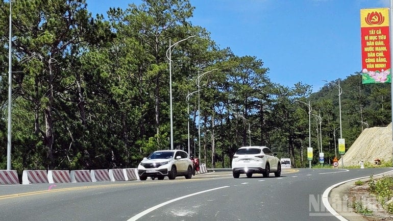 Veículos trafegando no Passo Prenn. ndo_br_2-7892.jpg