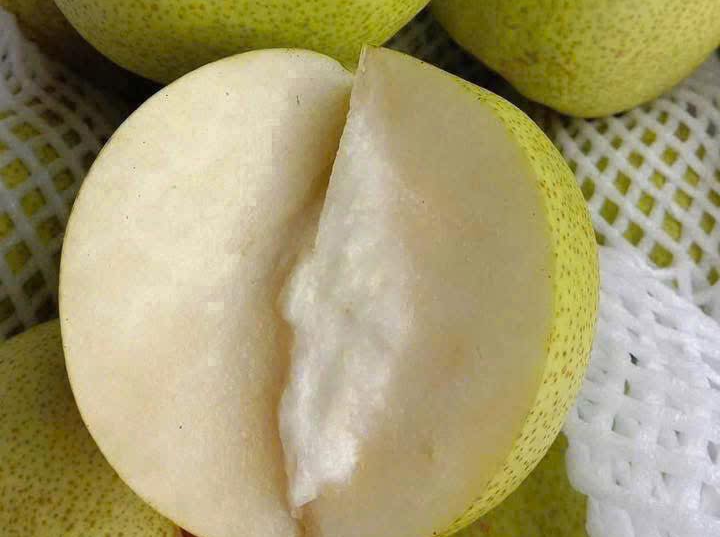 نوشیدنی تهیه شده از گلابی، چغندر و نیشکر: یک راه حل طبیعی برای سیستم تنفسی. qua le (1).png