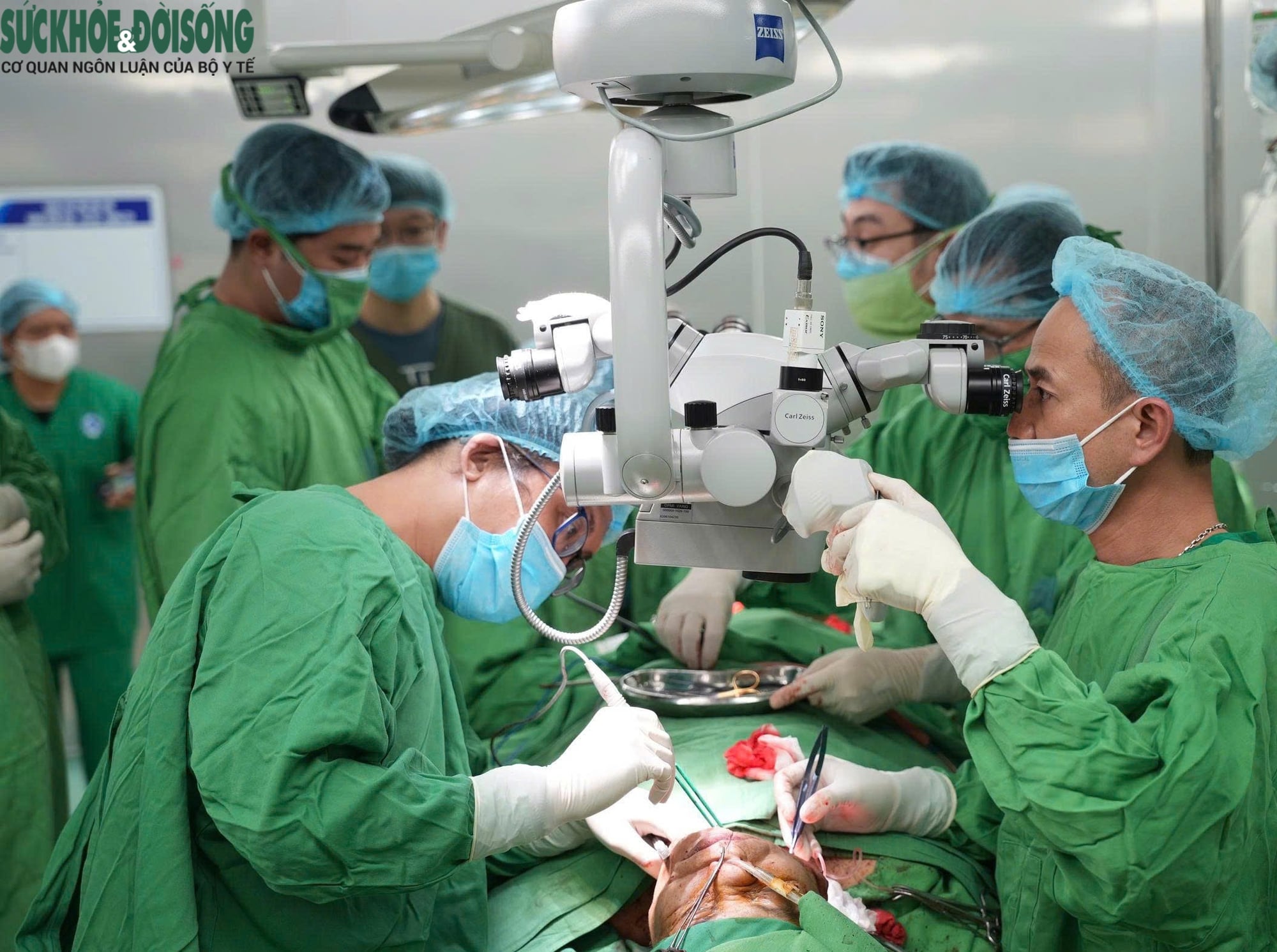 Bệnh viện thứ 2 cả nước thực hiện kỹ thuật vi phẫu tái tạo khuyết hổng lớn vùng hàm mặt- Ảnh 1.