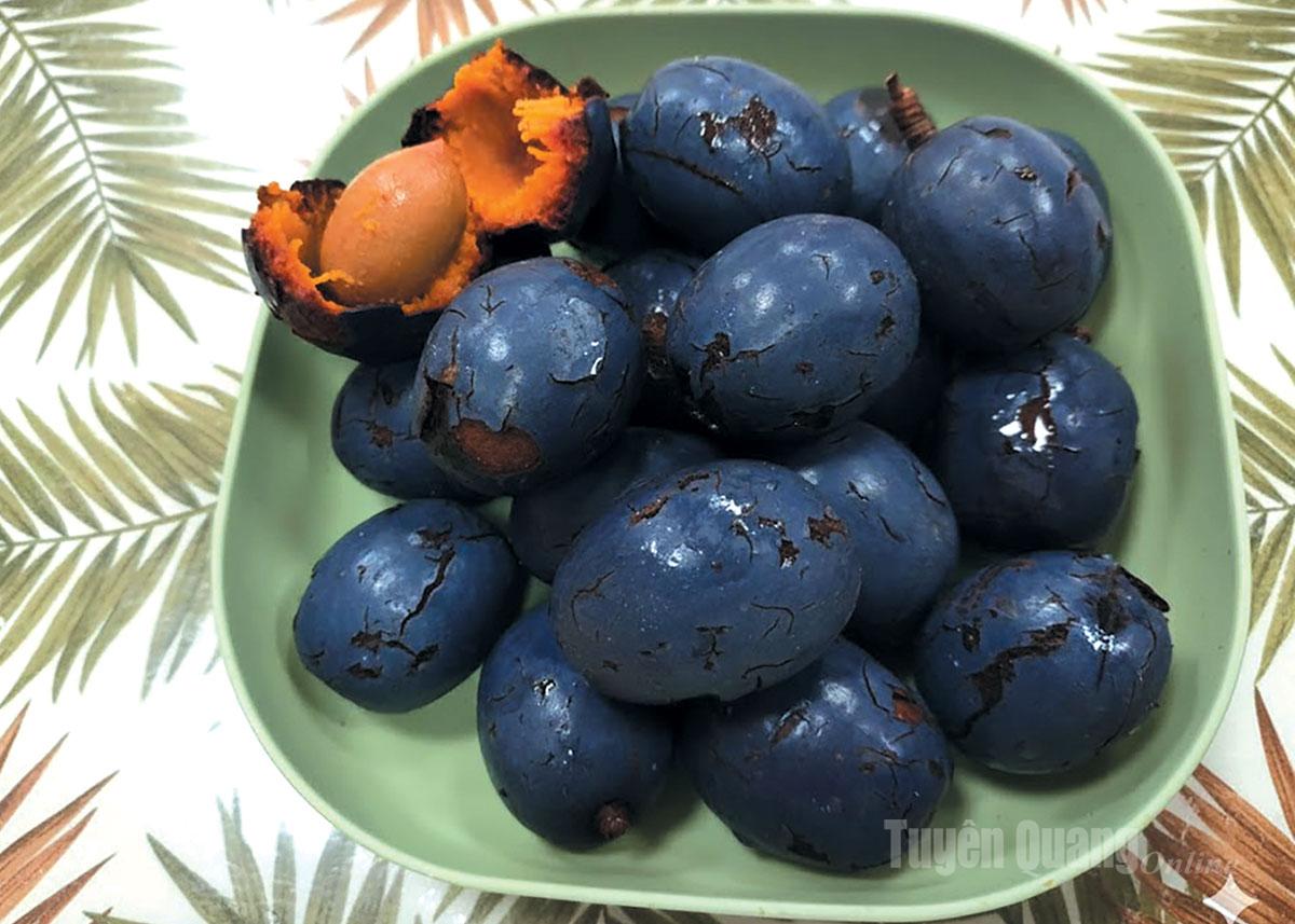 ताड़ फल।