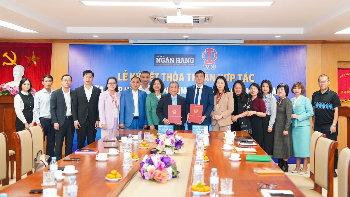 ویتنام پیپلز کریڈٹ فنڈ ایسوسی ایشن اور بینکنگ ٹائمز نے ایک تعاون کے معاہدے پر دستخط کیے۔ Hiệp hội Quỹ tín dụng nhân dân Việt Nam và Thời báo Ngân hàng ký kết văn bản hợp tác