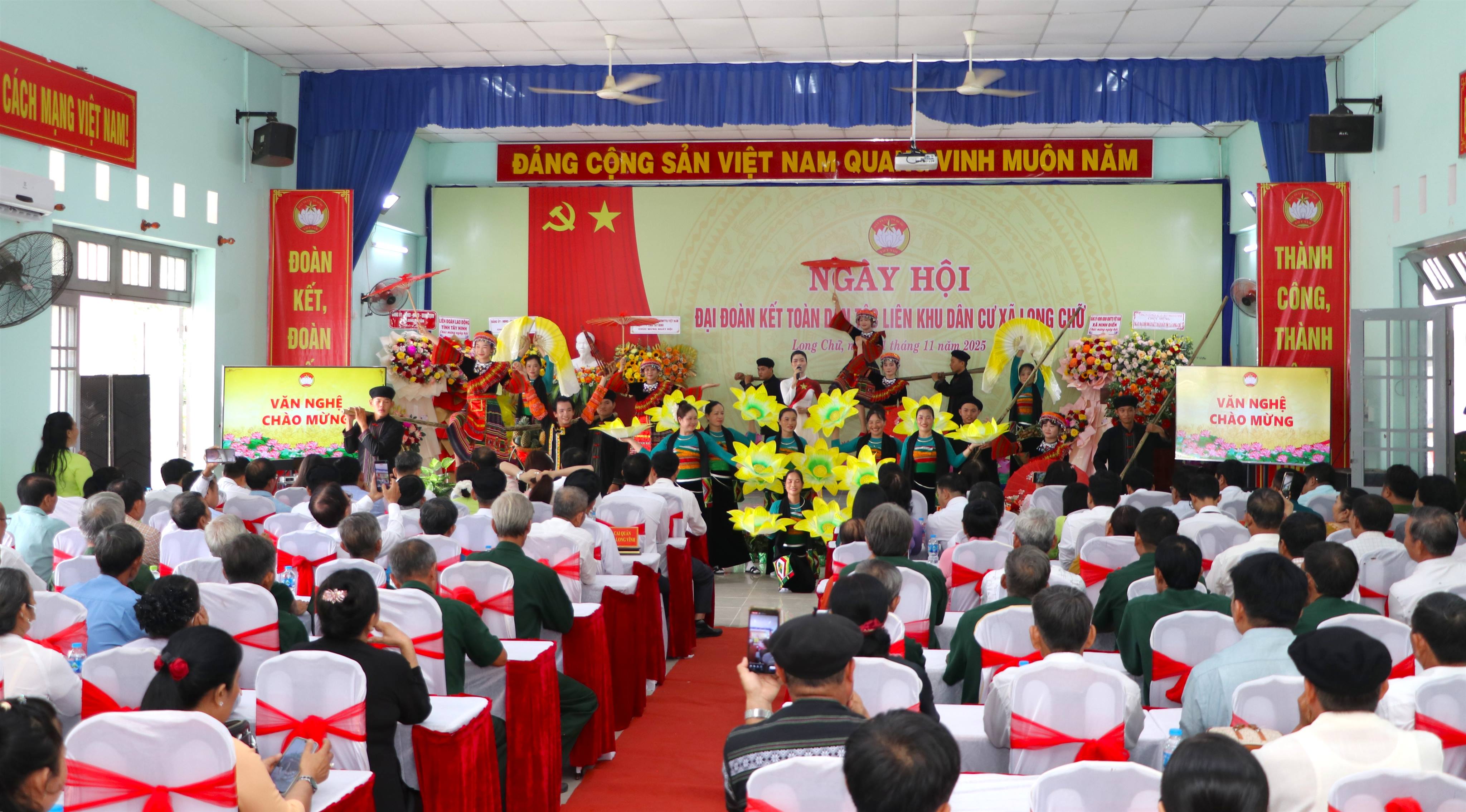 ইংরেজি-সংবাদ-নিবন্ধ