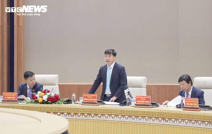 นายเหงียน อานห์ ตวน รองผู้อำนวยการกรมการลงทุนต่างประเทศ (กระทรวงการคลัง) ได้นำเสนอข้อมูลในการประชุมครั้งนี้