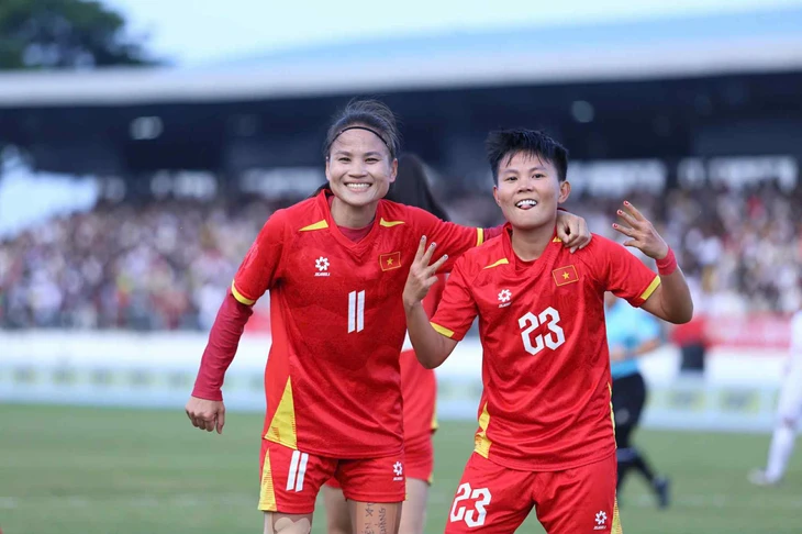 Après avoir vaincu le Myanmar, l'équipe féminine vietnamienne s'est qualifiée pour les demi-finales des Jeux d'Asie du Sud-Est 33 pour affronter l'Indonésie - Photo 1.
