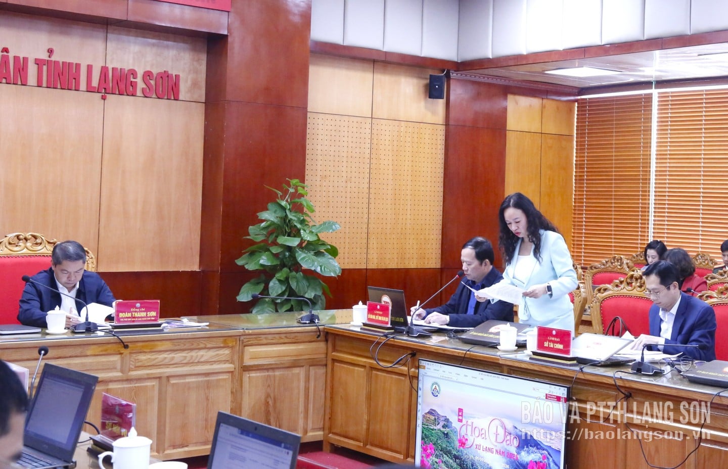 តំណាងមន្ទីរវប្បធម៌ កីឡា និងទេសចរណ៍បានរាយការណ៍អំពីវឌ្ឍនភាពនៃការរៀបចំពិធីបុណ្យផ្ការីក ឡាងសុន Peach និងសកម្មភាពផ្សេងៗ អបអរសាទរពិធីជប់លៀង និងបុណ្យចូលឆ្នាំថ្មី ឆ្នាំច សំរឹទ្ធិស័ក ព.ស ២០២៦។