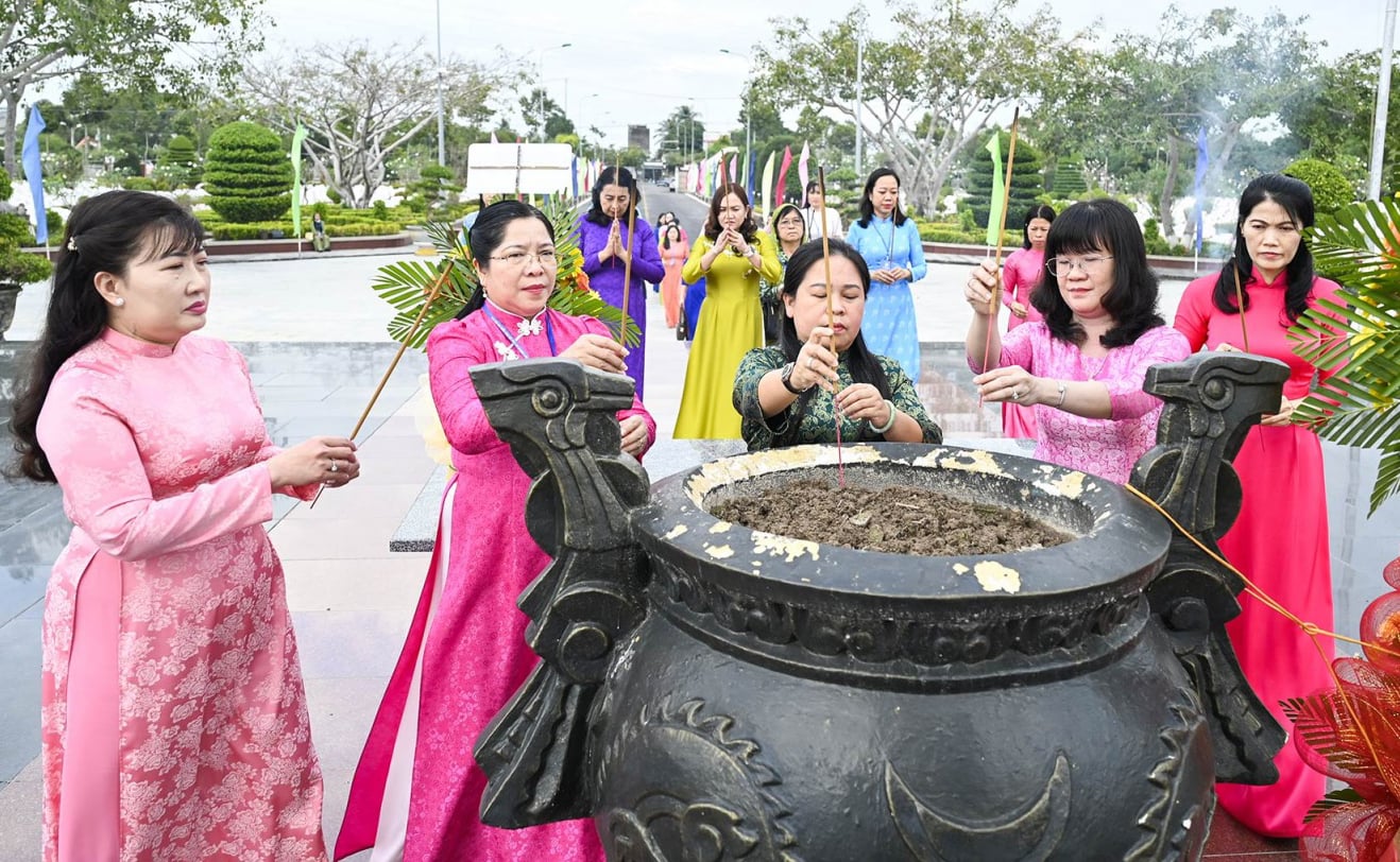 Første sesjon i An Giang provinsielle kvinnekongress for perioden 2025–2030.