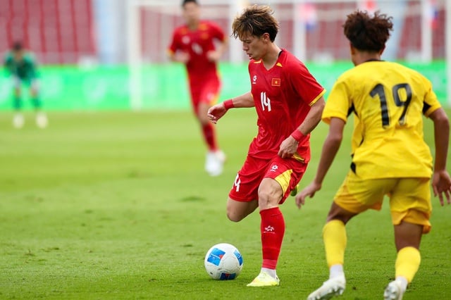 A mídia indonésia elogia Dinh Bac: ‘O Vietnã Sub-23 vence lindamente a Malásia Sub-23, mantendo nossas esperanças vivas’ - Foto 1. Truyền thông Indonesia khen Đình Bắc: ‘U.23 Việt Nam thắng đẹp U.23 Malaysia, giữ vững hy vọng cho chúng ta’- Ảnh 1.