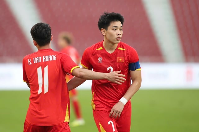 A mídia indonésia elogia Dinh Bac: ‘O Vietnã Sub-23 vence lindamente a Malásia Sub-23, mantendo nossas esperanças vivas’ - Foto 2. Truyền thông Indonesia khen Đình Bắc: ‘U.23 Việt Nam thắng đẹp U.23 Malaysia, giữ vững hy vọng cho chúng ta’- Ảnh 2.