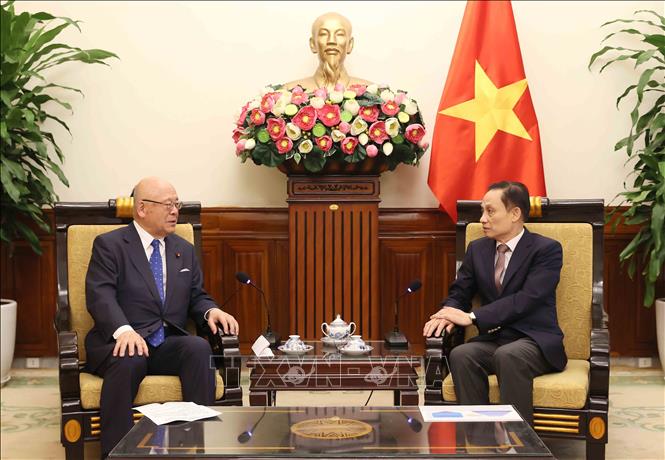 ছবির ক্যাপশন