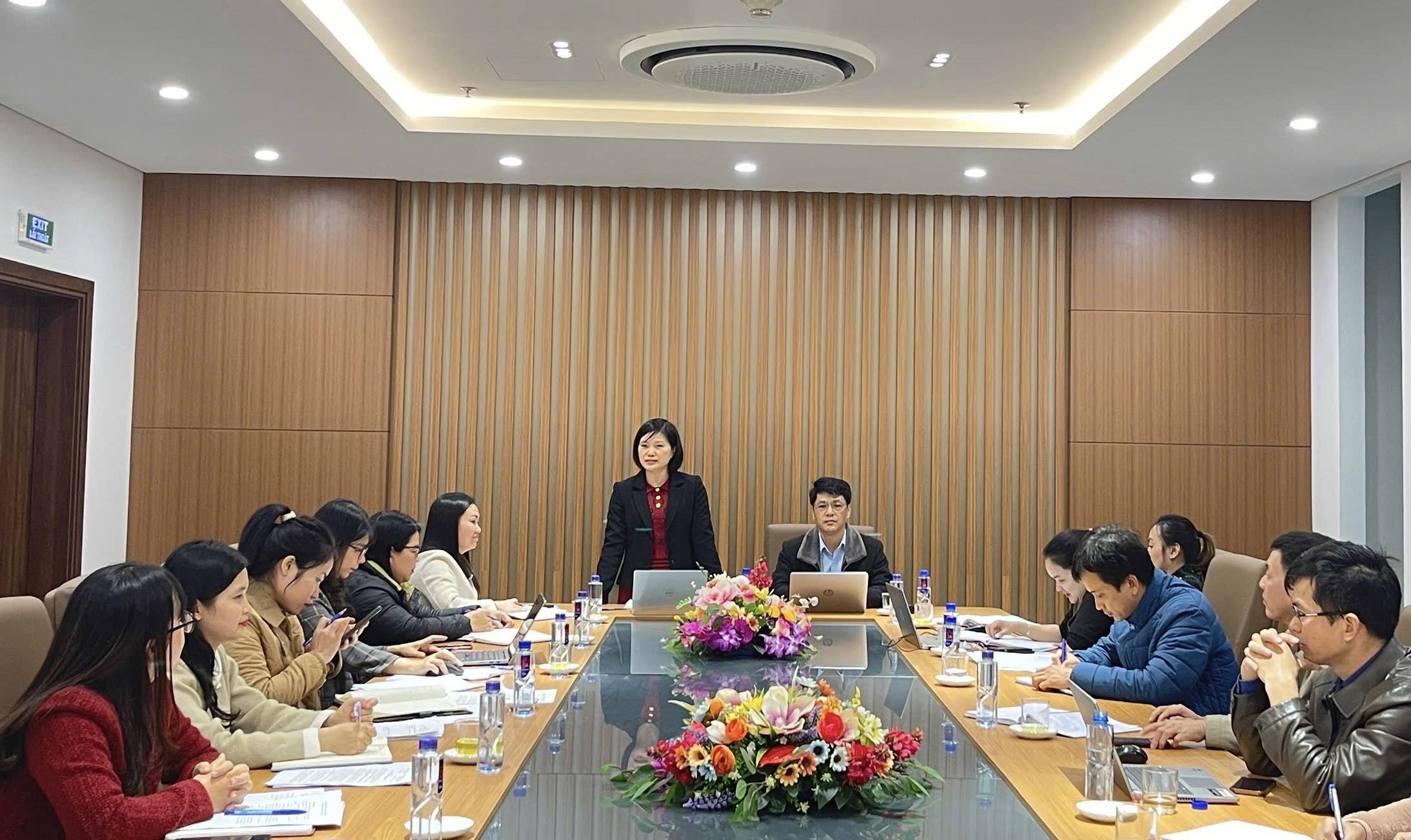 उनका मानना है कि लेख