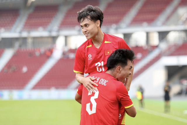 Excelente calendario de semifinales de Vietnam Sub-23: ¿A qué hora son los partidos y a qué equipo se enfrentarán? - Imagen 1. Lịch thi đấu bán kết cực đẹp của U.23 Việt Nam: Đá mấy giờ, gặp đội nào?- Ảnh 1.