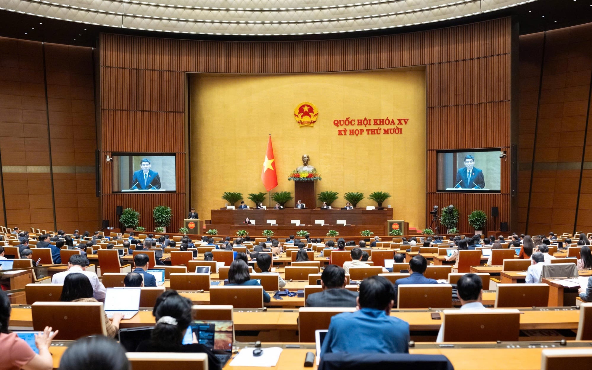 Nationalförsamlingen antog den ändrade presslagen.