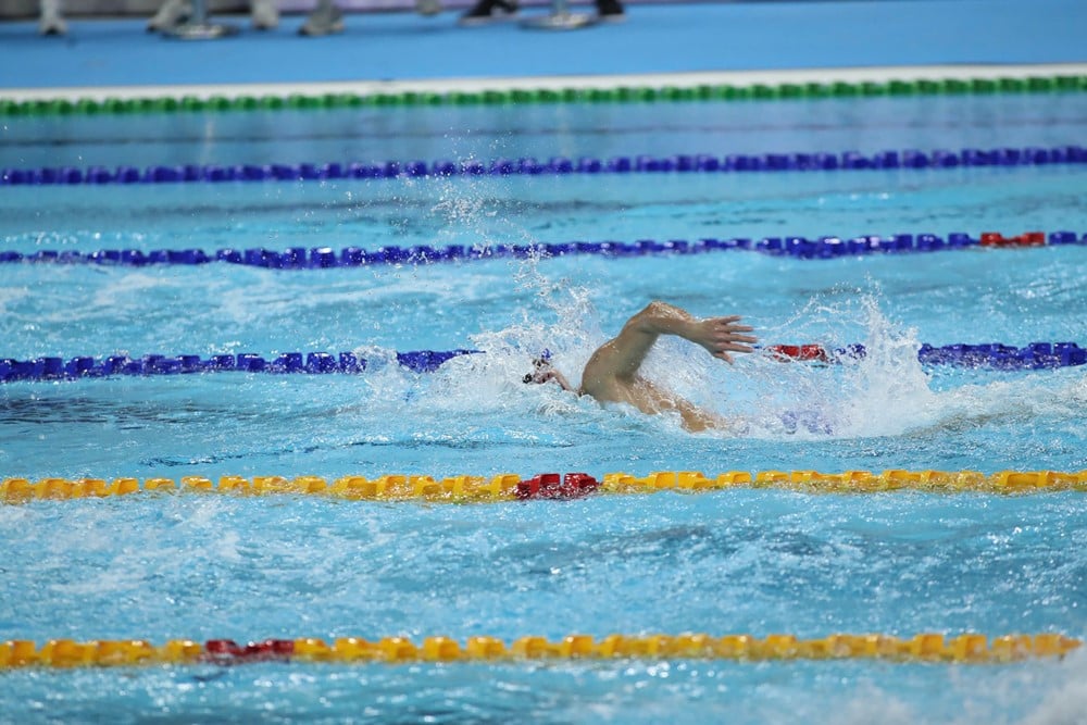 garçon 4x200m tu do nam 7.jpg