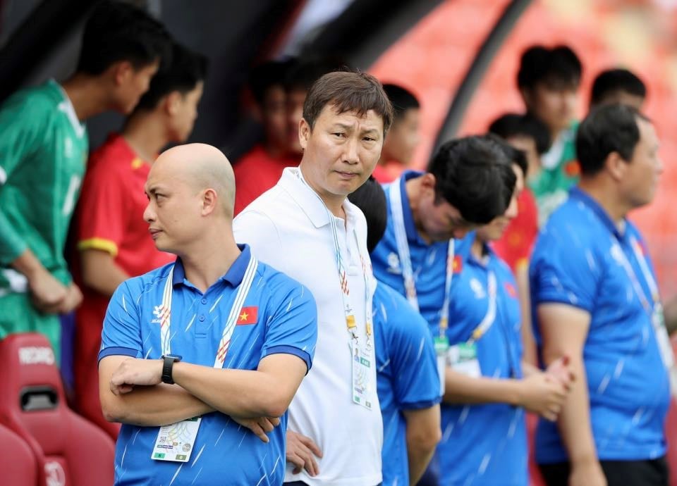 Coach Kim Sang-sik: Het doel van het Vietnamese U22-team is om de finale te bereiken en het kampioenschap te winnen in het Rajamangala-stadion - afbeelding 1