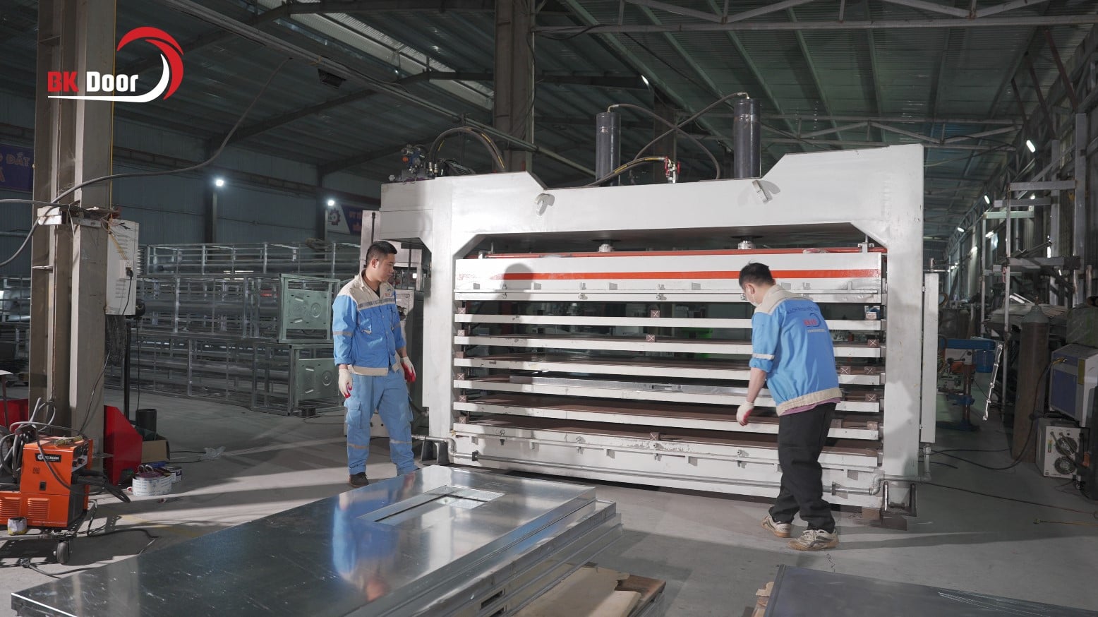 BKDoor branddörrar – en säker och estetiskt tilltalande lösning för moderna byggnader.