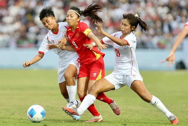 Μια μέρα μεγάλης νίκης για το βιετναμέζικο ποδόσφαιρο - Φωτογραφία 8. Ngày đại thắng của bóng đá Việt Nam- Ảnh 8.