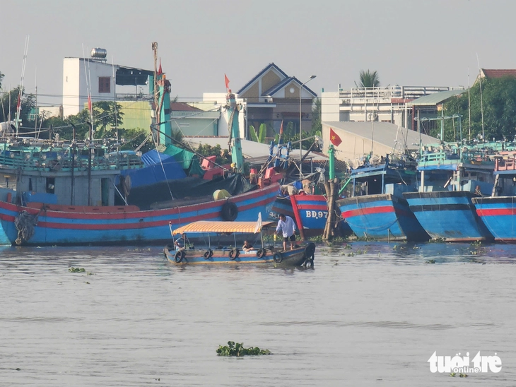 đò ngang - Ảnh 1.