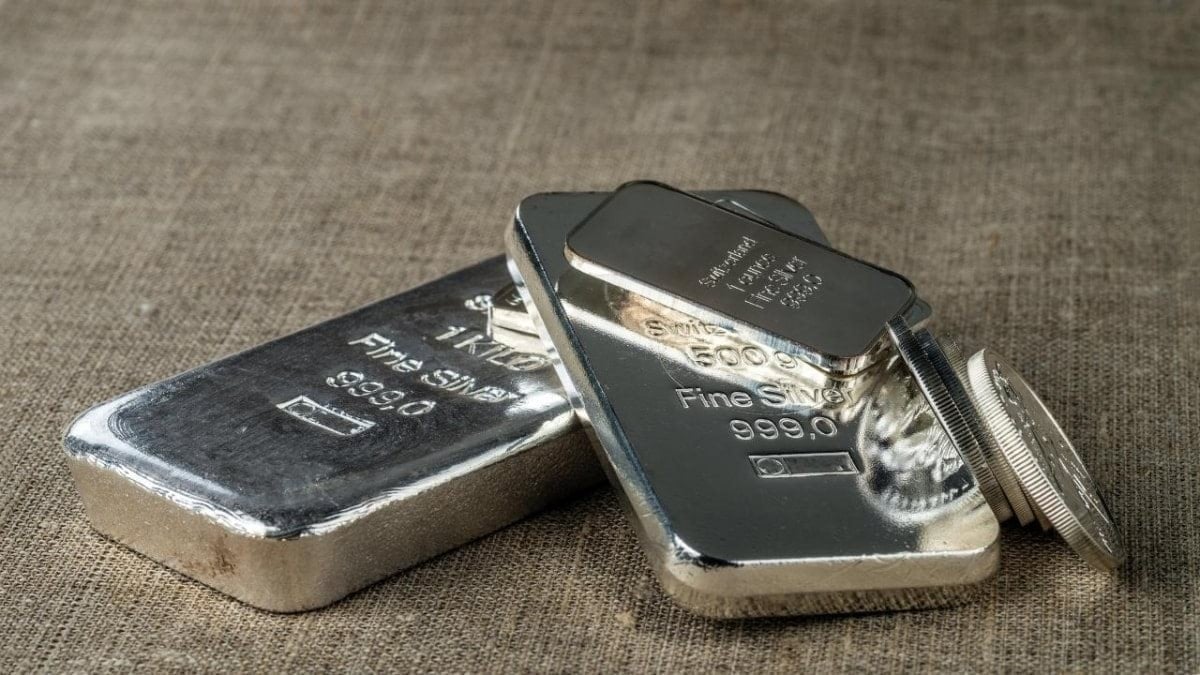 Silverpriser idag, 12 december 2025: Silverpriserna i Phu Quy och världen över ökade.