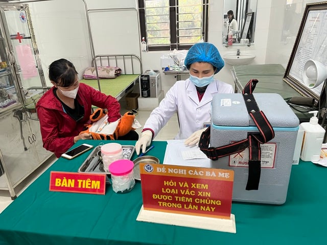 Polio är en global hälsokris; Vietnam måste agera omedelbart - Bild 1. Bệnh bại liệt là y tế khẩn cấp toàn cầu , Việt Nam cần hành động ngay lập tức - Ảnh 1.