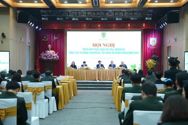 ছবির ক্যাপশন