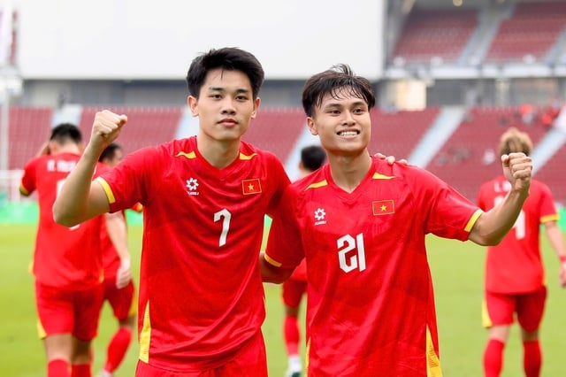 ทีมชาติฟิลิปปินส์ U-23 แข็งแกร่งแค่ไหน และโค้ชคิม ซัง-ซิกและผู้เล่นควรระวังใครบ้าง? - ภาพที่ 1 U.23 Philippines đáng ngại cỡ nào, thầy trò HLV Kim Sang-sik phải ‘cảnh giác’ những ai?- Ảnh 1.