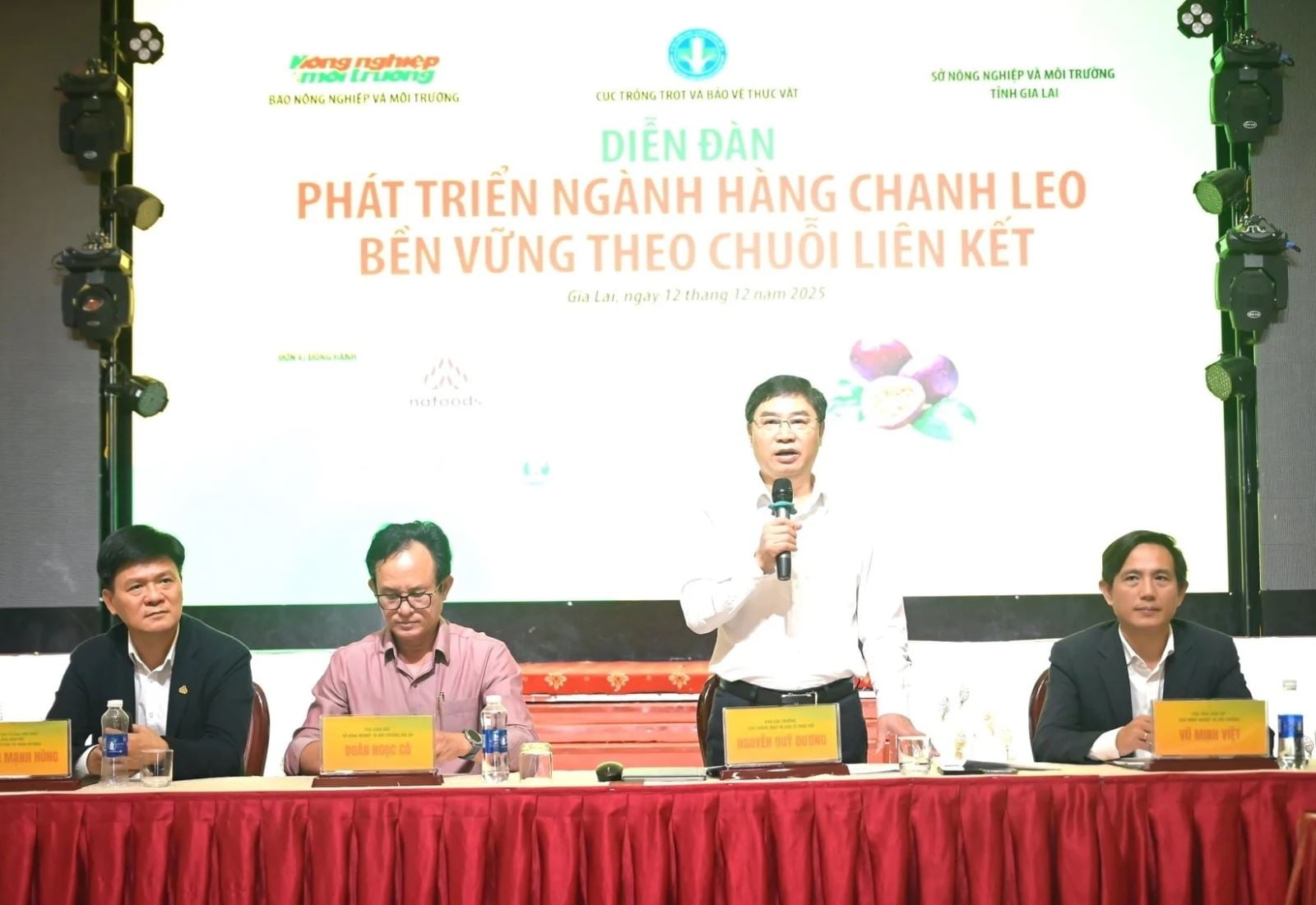 ຄຳບັນຍາຍຮູບພາບ