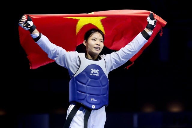 De Vietnamese vechter overwint de uitdaging van Thailand en keert terug naar de top van de regio - Foto 3. Vượt thử thách mang tên Thái Lan, võ sĩ Việt Nam trở lại đỉnh cao khu vực- Ảnh 3.