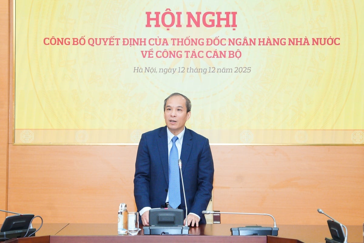 Công bố quyết định bổ nhiệm hai Phó Cục trưởng Cục An toàn hệ thống các tổ chức tín dụng