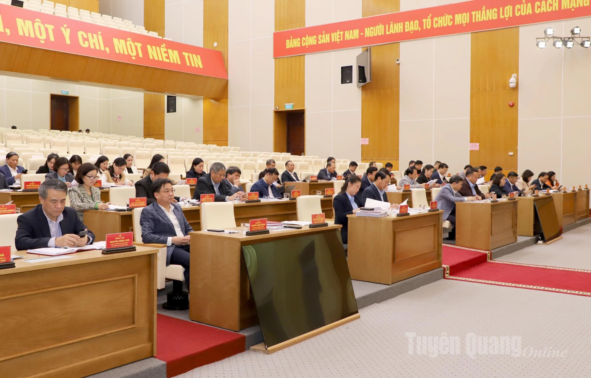 ឈុតឆាកនៅឯសន្និសីទ។