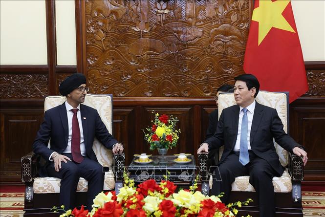 ຄຳບັນຍາຍຮູບພາບ