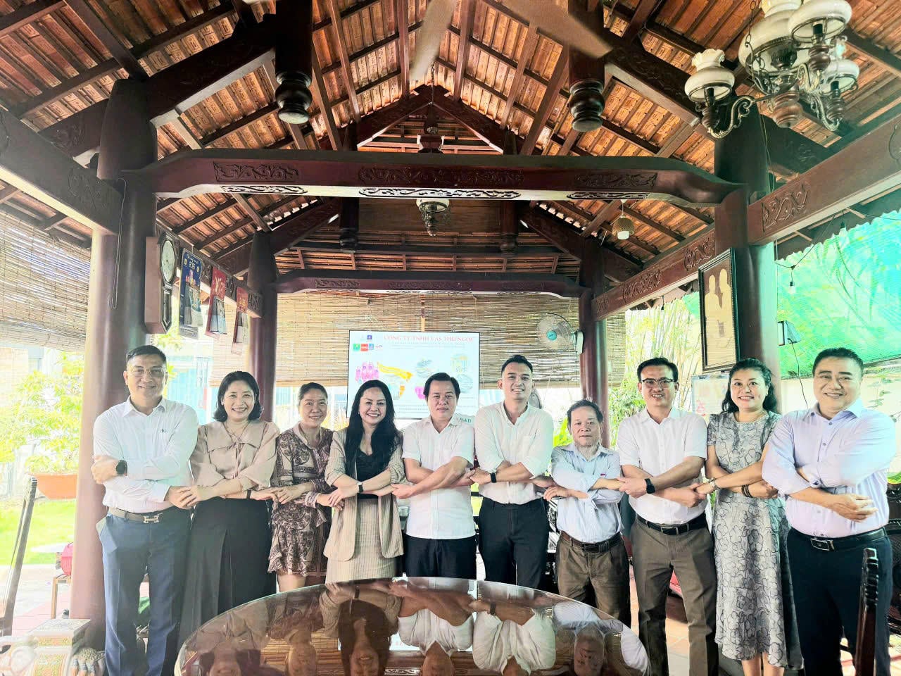 Hai bên cùng kỳ vọng sự hợp tác bền vững giữa Báo Pháp luật Việt Nam và Hội Doanh nghiệp Trẻ tỉnh Vĩnh Long sẽ trở thành mô hình tiêu biểu trong việc đồng hành và thúc đẩy sự phát triển của cộng đồng doanh nghiệp tại khu vực Tây Nam Bộ.