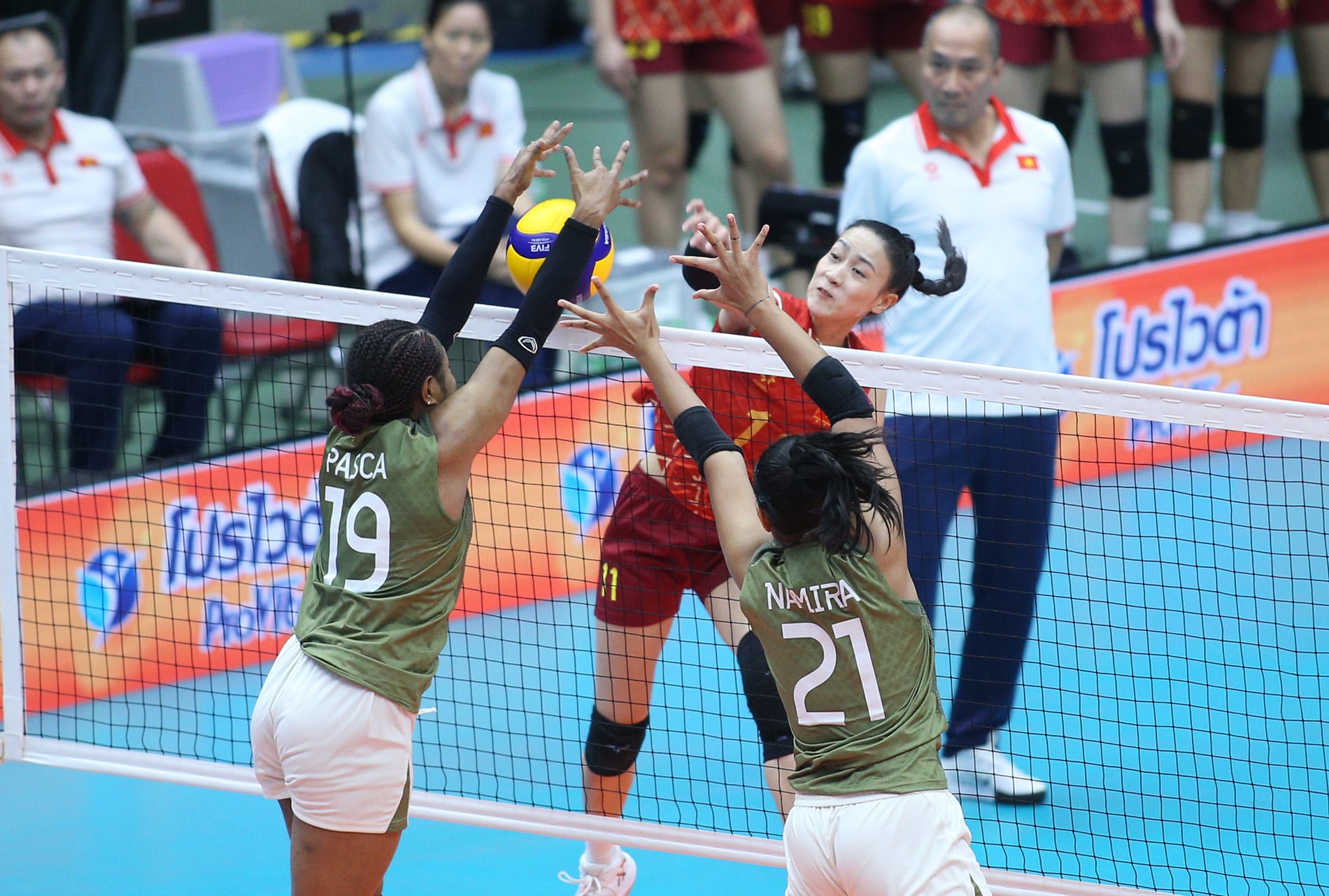 ក្រុមបាល់ទះនារីវៀតណាម ឥណ្ឌូនេស៊ី 10.JPG