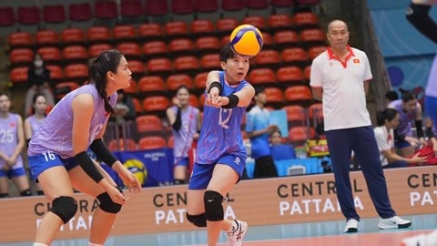 فاز فريق الكرة الطائرة النسائي الفيتنامي بمباراته الثانية في دورة ألعاب جنوب شرق آسيا الثالثة والثلاثين.