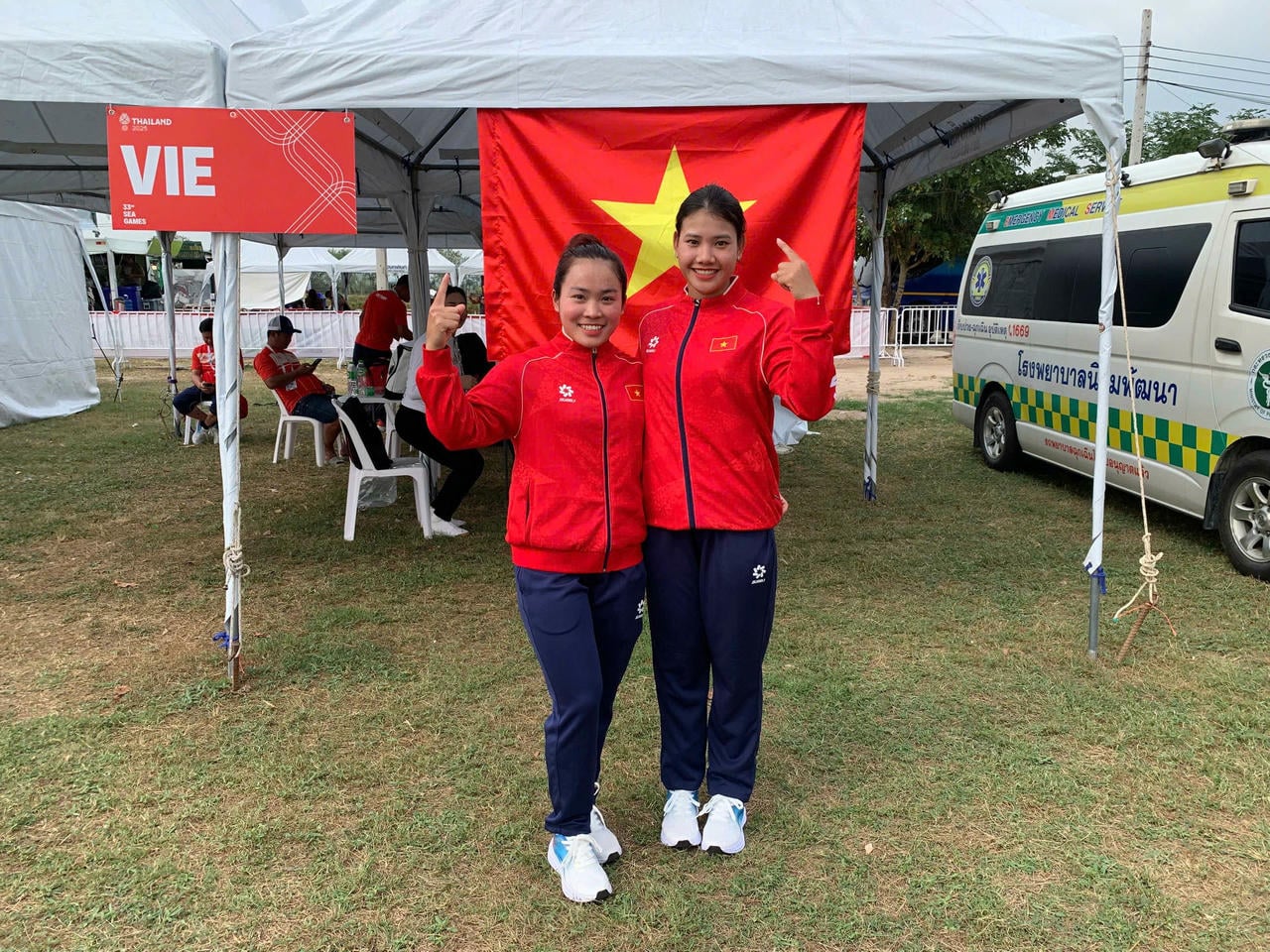 Το ζευγάρι Νγκουγιέν Τι Χουόνγκ και Μα Τι Θουί κατέκτησε το χρυσό μετάλλιο στα 200 μέτρα διπλού κανό γυναικών.