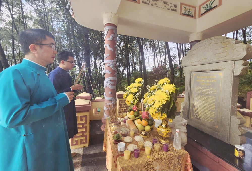 মিসেস হোয়াং থি লোনের সমাধিস্থলের সংস্কার ও সংস্কার সম্পন্ন হয়েছে - ছবি ২