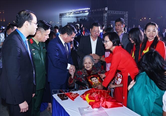 ຄຳບັນຍາຍຮູບພາບ