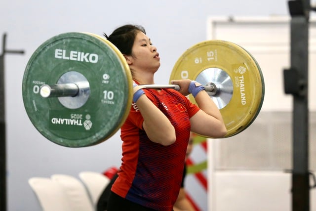 Vietnamesisk tyngdlyftning Cử tạ Việt Nam ‘bung lụa’ hôm nay: Săn vàng trong thế khó, chỉ tiêu cực bất ngờ- Ảnh 7.