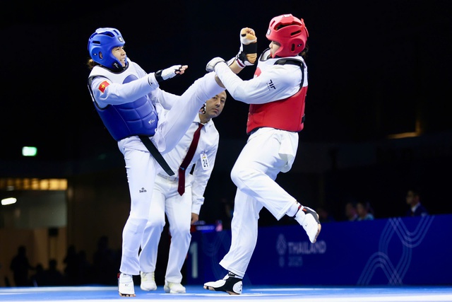 De Vietnamese vechter overwint de uitdaging van Thailand en keert terug naar de top van de regio - Foto 1. Vượt thử thách mang tên Thái Lan, võ sĩ Việt Nam trở lại đỉnh cao khu vực- Ảnh 1.