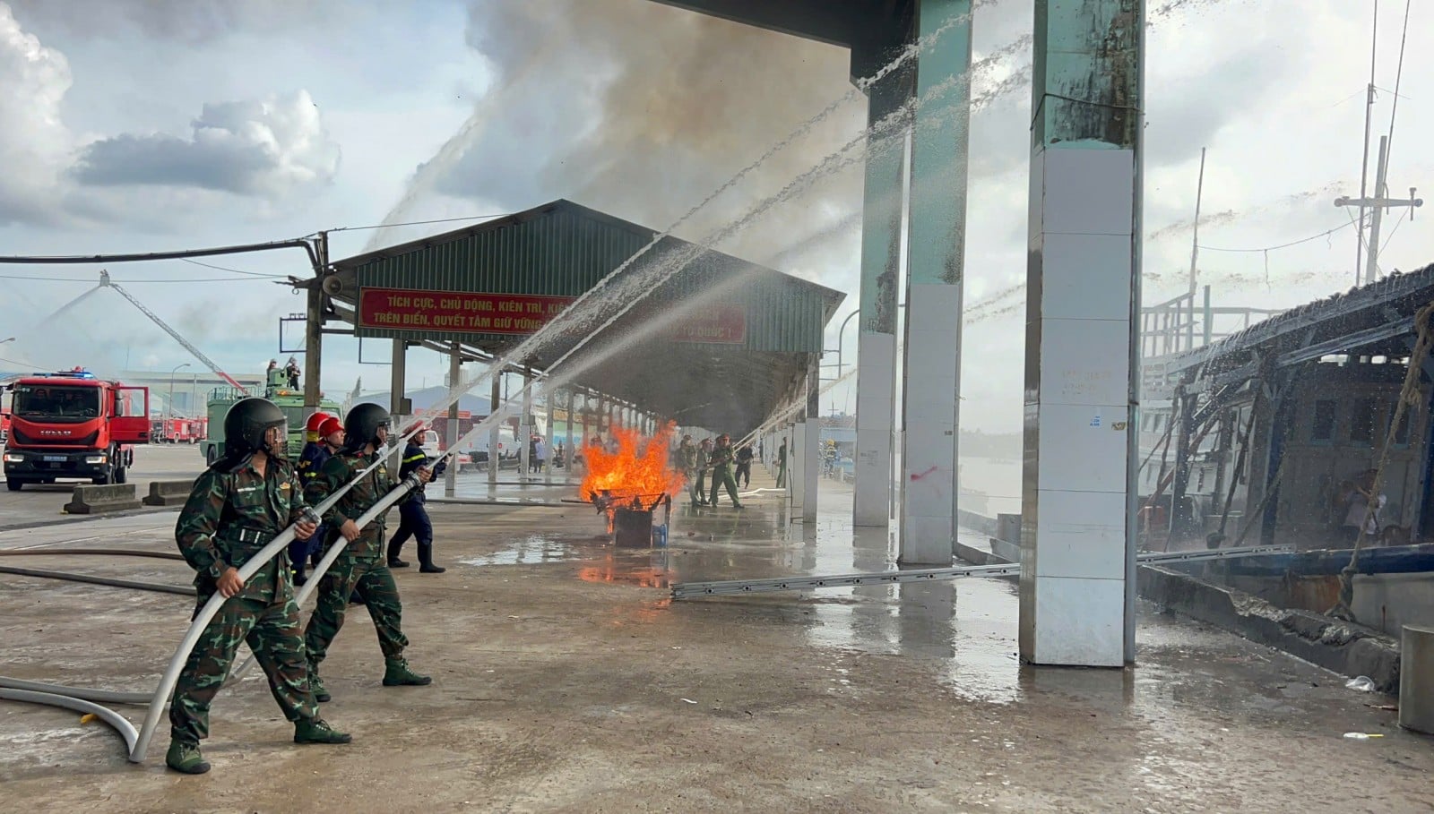 ການຝຶກຊ້ອມດັບເພີງ ແລະ ກູ້ໄພແຂວງອານຢາງ ປີ 2025