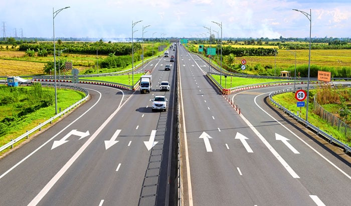 Investeringsprojekt för byggandet av motorvägen My Thuan-Can Tho, fas 1 (sträcka genom provinsen).