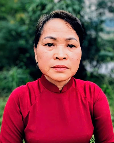 베 티 톤 여사, 옌손 면 18번 마을