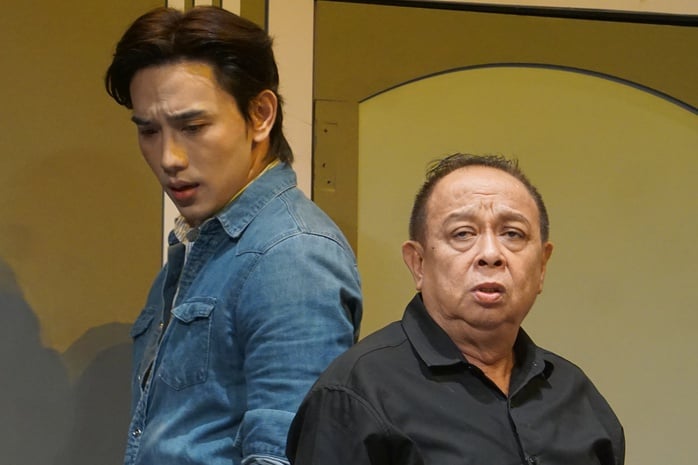 Thu Trang, Tiến Luật, Khả Như, Quang Tuấn quậy tung nóc 