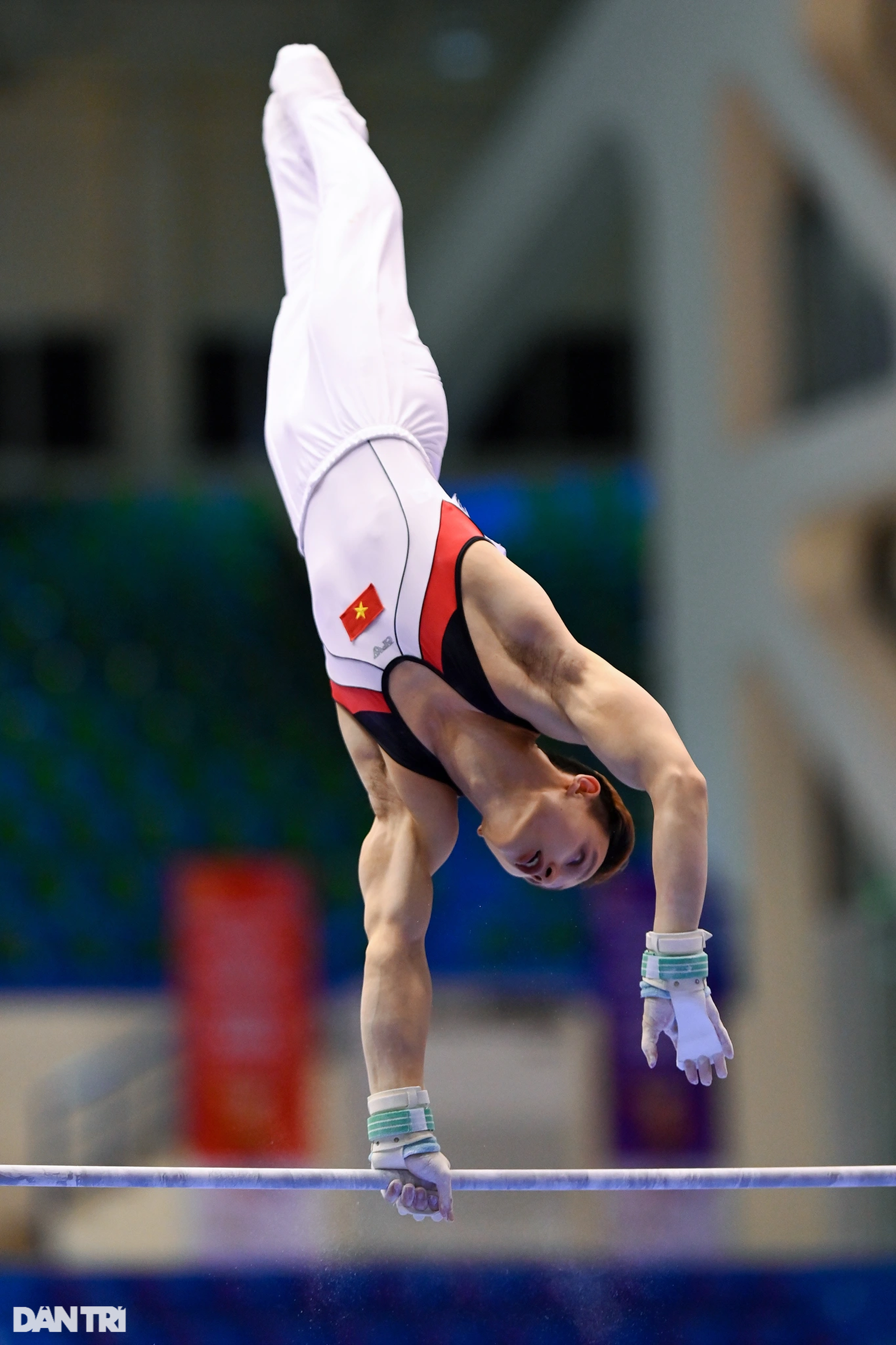 Admire o recorde de 14 medalhas de ouro em 6 Jogos do Sudeste Asiático conquistado pelo príncipe da ginástica Dinh Phuong Thanh - 17