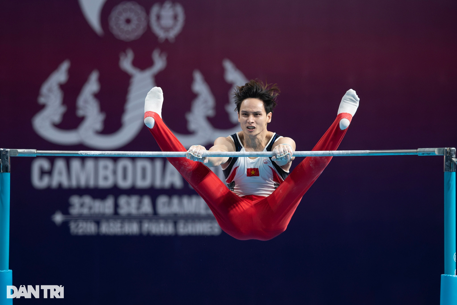 Admire o recorde de 14 medalhas de ouro em 6 Jogos do Sudeste Asiático conquistado pelo príncipe da ginástica Dinh Phuong Thanh - 18