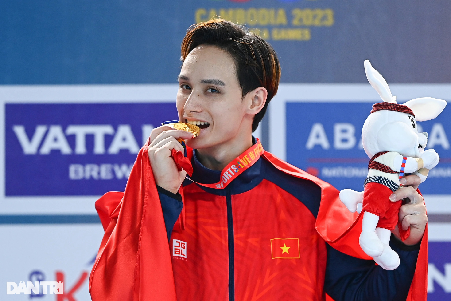 Admire o recorde de 14 medalhas de ouro em 6 Jogos do Sudeste Asiático conquistado pelo príncipe da ginástica Dinh Phuong Thanh - 21