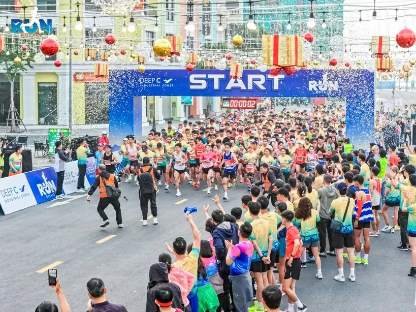 DEEP C Run Royale är mer än bara ett sportevenemang, det är en del av DEEP C:s strategi för hållbar utveckling och sociala ansvar. Không chỉ là một hoạt động thể thao, DEEP C Run Royale là một phần trong chiến lược phát triển bền vững và trách nhiệm xã hội của DEEP C.