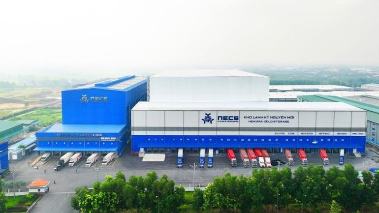 ภาพรวมของศูนย์เก็บรักษาความเย็นยุคใหม่ (NECS) ซึ่งเป็นศูนย์เก็บรักษาความเย็นที่ใหญ่ที่สุดในเอเชียตะวันออกเฉียงใต้ ภาพ: CTV Toàn cảnh Kho lạnh Kỷ Nguyên Mới (NECS) quy mô hàng đầu Đông Nam Á. Ảnh: CTV.